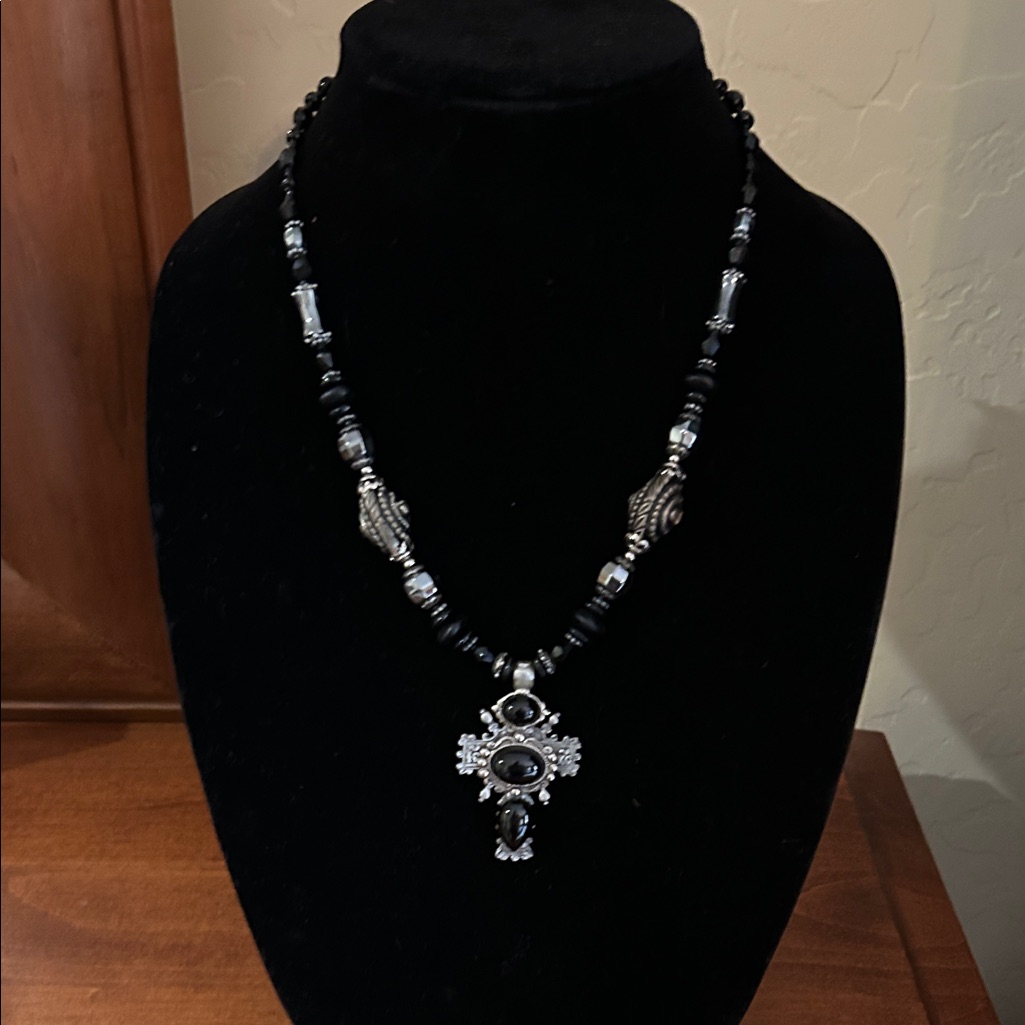 Elegant Black And Silver Cross Pendant Necklace